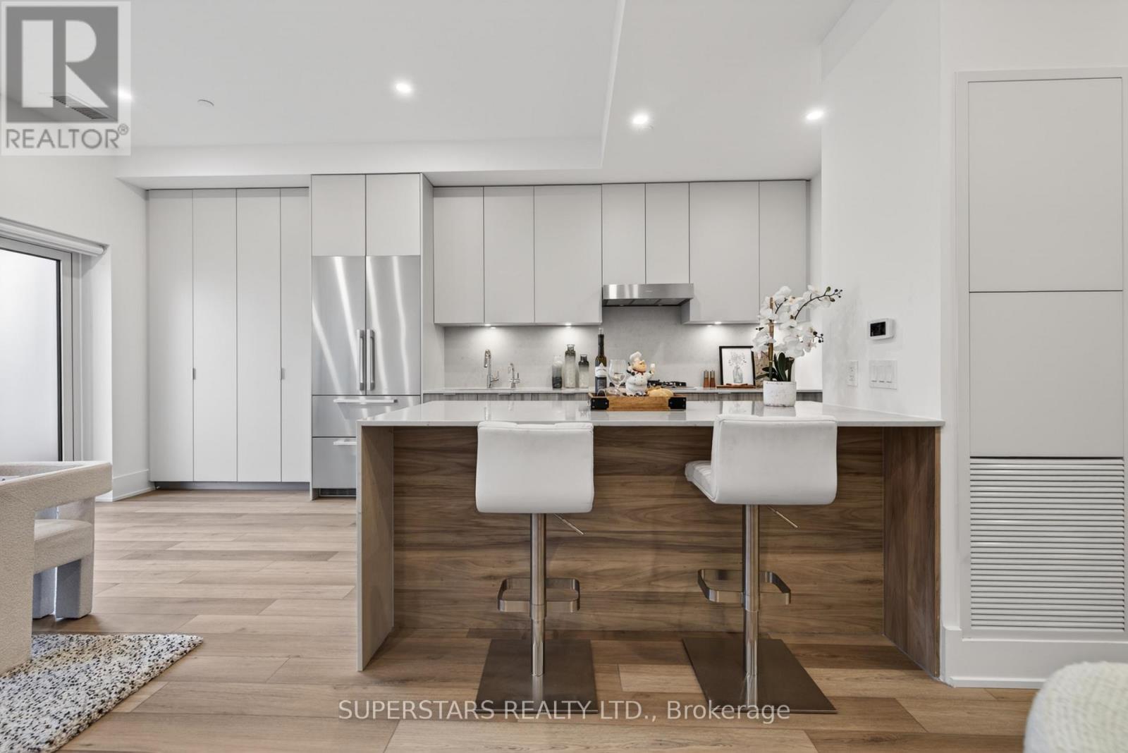 W118 - 8 Cedarland Drive, Markham, Ontario  L6G 0H4 - Photo 13 - N13010624