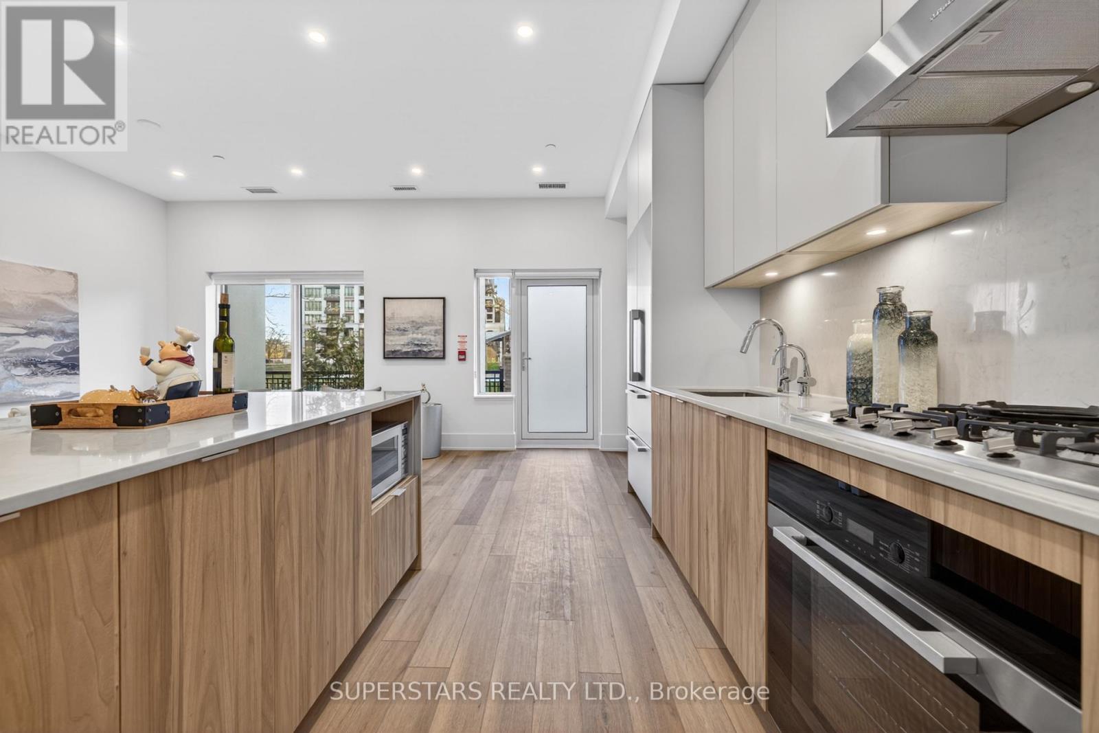 W118 - 8 Cedarland Drive, Markham, Ontario  L6G 0H4 - Photo 16 - N13010624