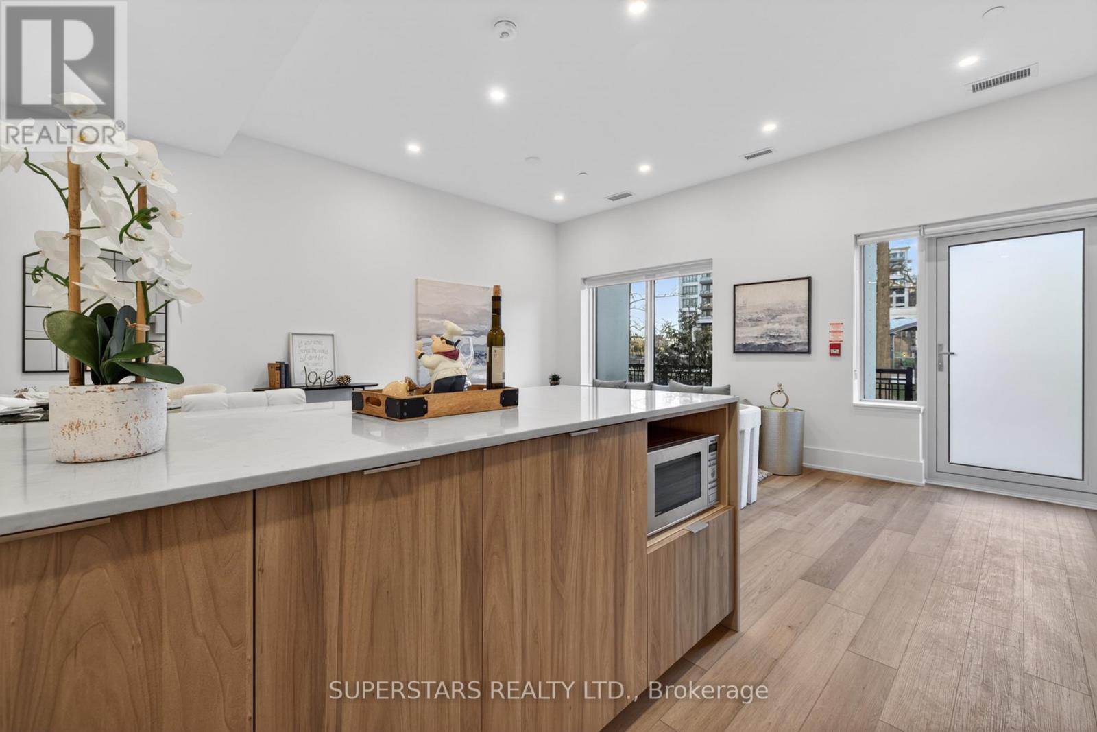 W118 - 8 Cedarland Drive, Markham, Ontario  L6G 0H4 - Photo 19 - N13010624