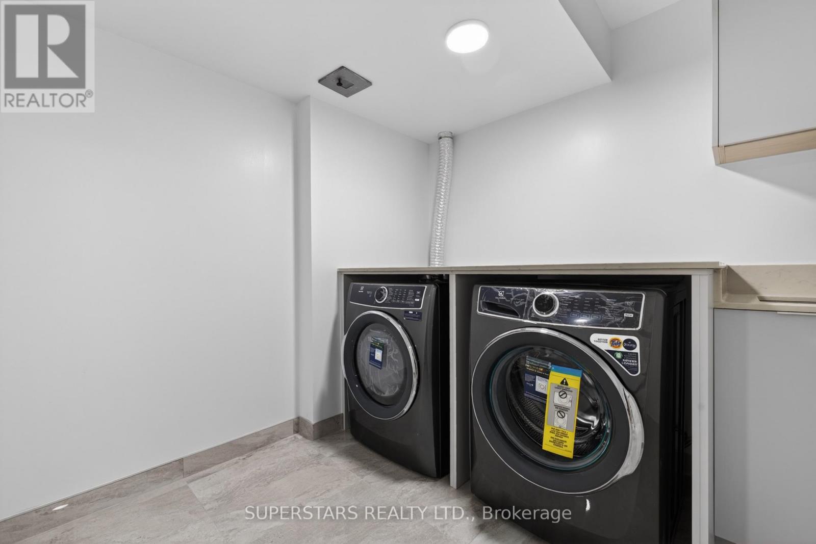 W118 - 8 Cedarland Drive, Markham, Ontario  L6G 0H4 - Photo 32 - N13010624