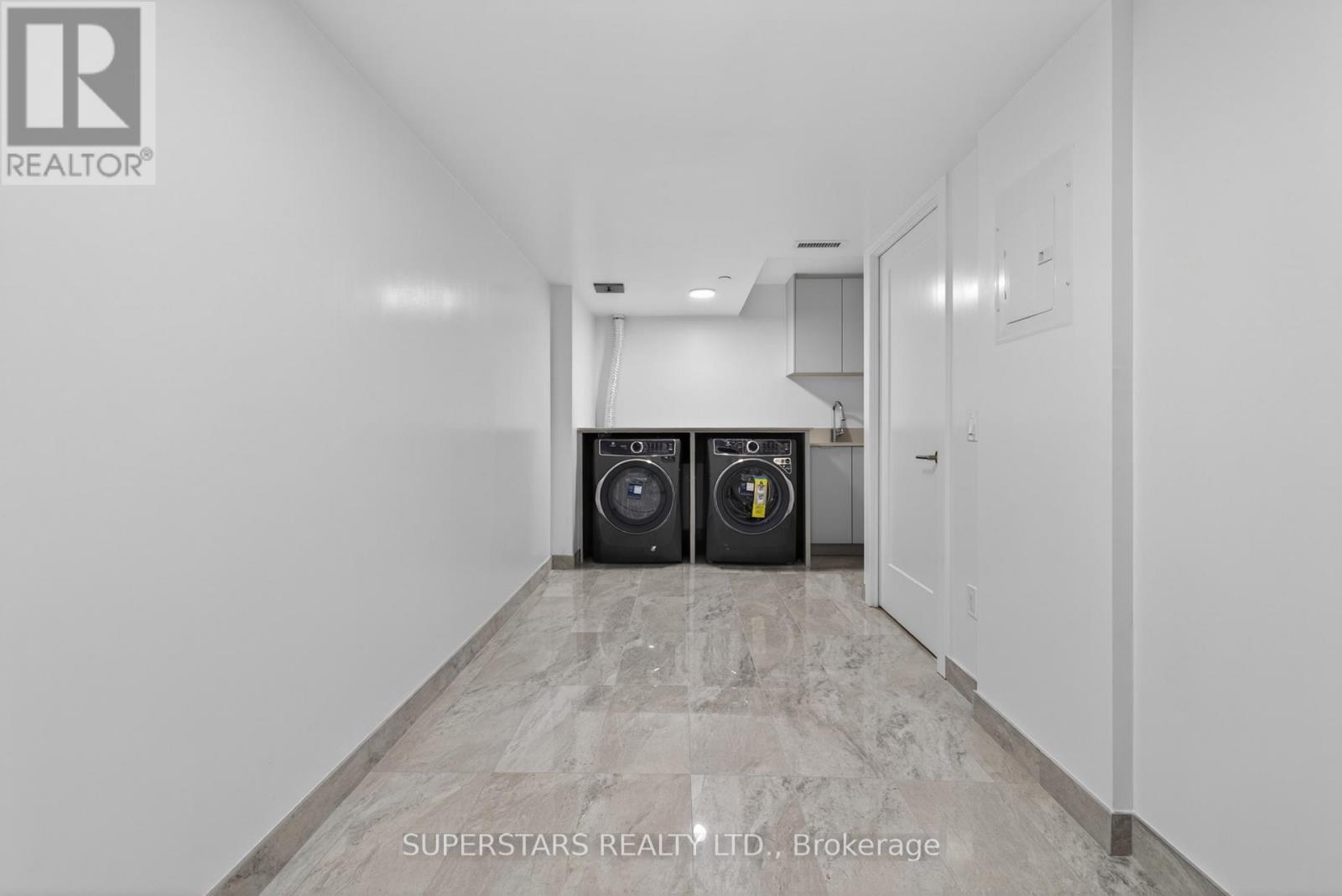 W118 - 8 Cedarland Drive, Markham, Ontario  L6G 0H4 - Photo 33 - N13010624