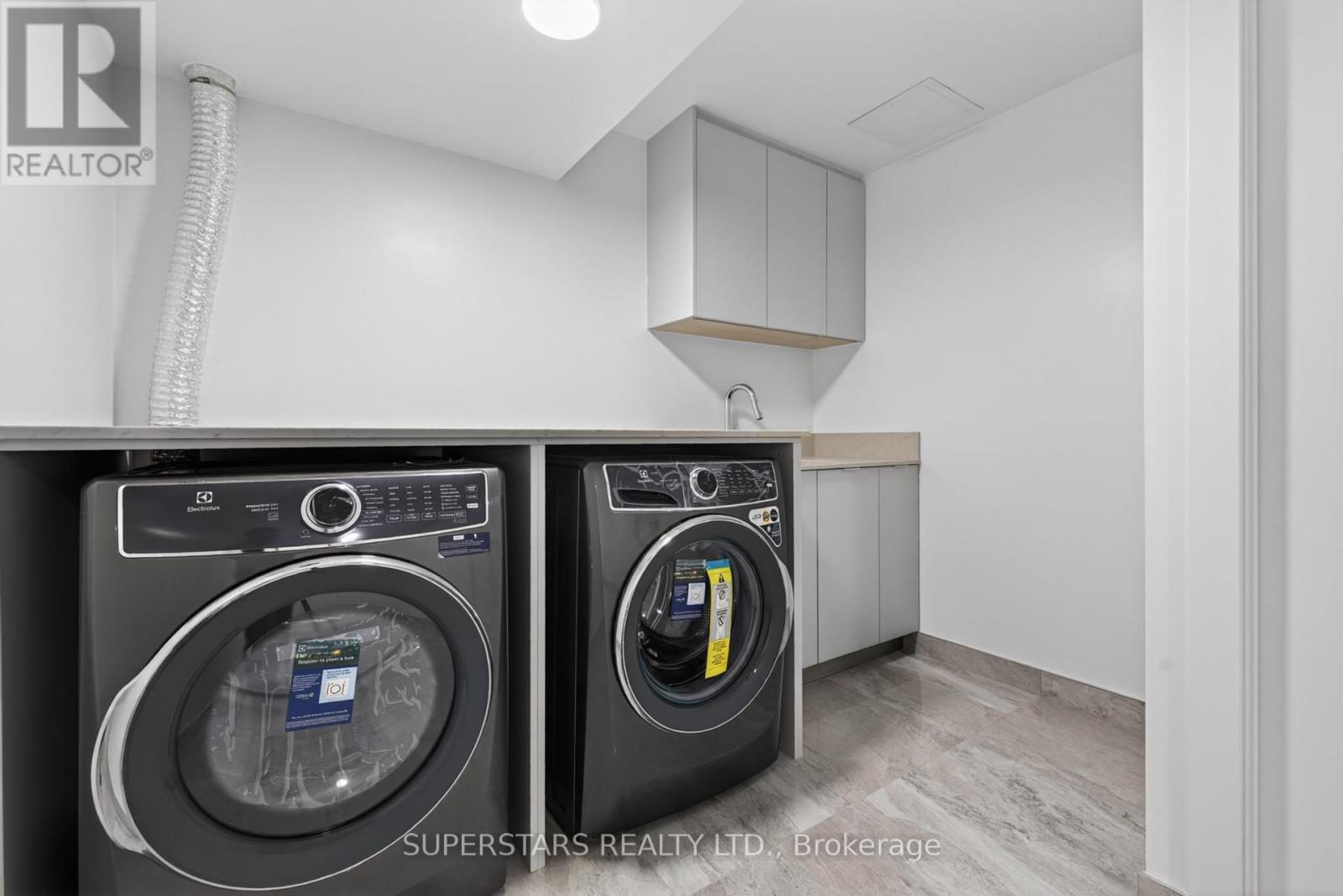 W118 - 8 Cedarland Drive, Markham, Ontario  L6G 0H4 - Photo 34 - N13010624