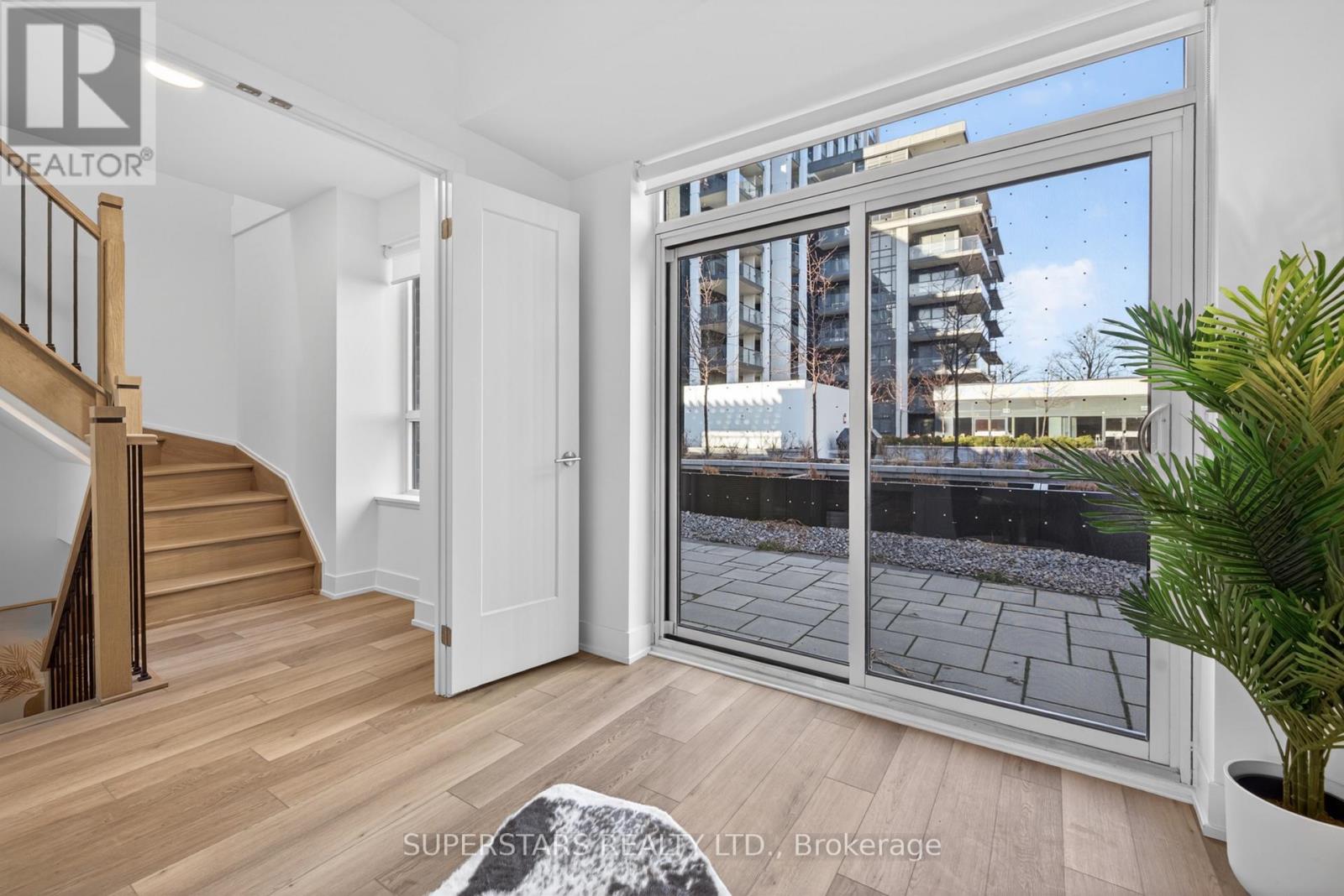 W118 - 8 Cedarland Drive, Markham, Ontario  L6G 0H4 - Photo 37 - N13010624