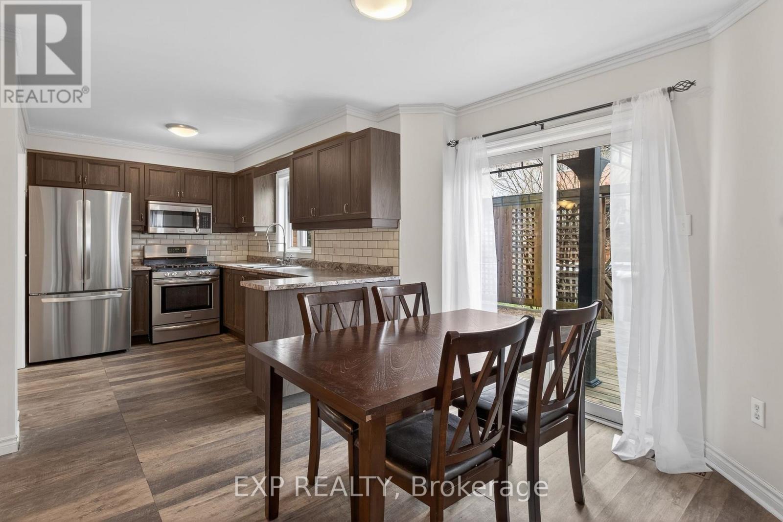 65 Dunnett Drive, Barrie (Ardagh), Ontario  L4N 0J6 - Photo 10 - S13010552