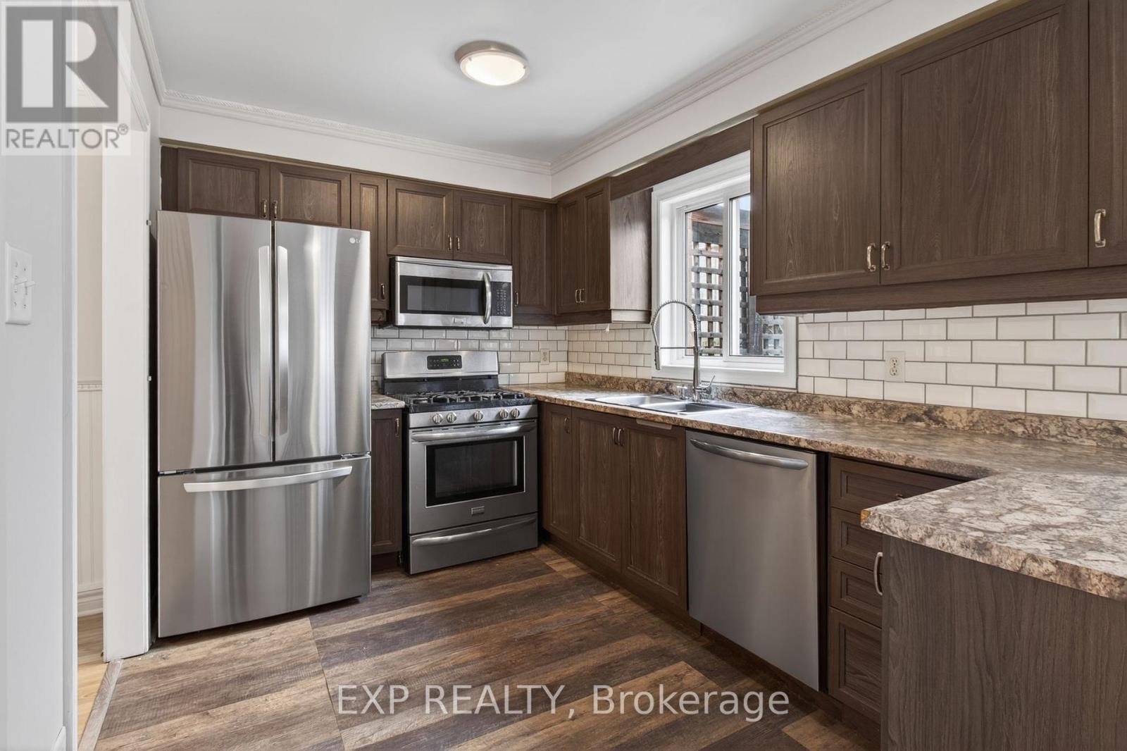 65 Dunnett Drive, Barrie (Ardagh), Ontario  L4N 0J6 - Photo 11 - S13010552