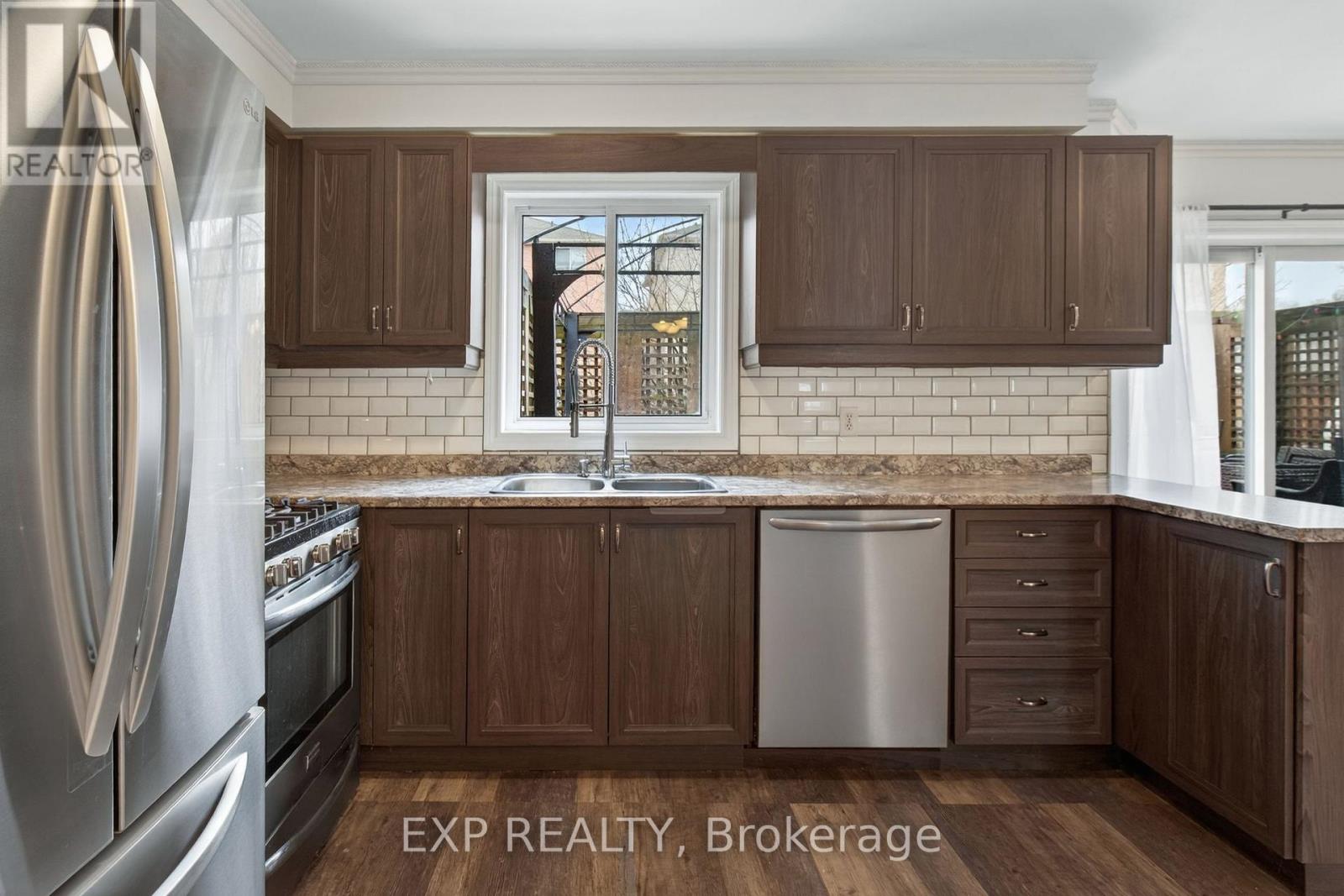 65 Dunnett Drive, Barrie (Ardagh), Ontario  L4N 0J6 - Photo 12 - S13010552