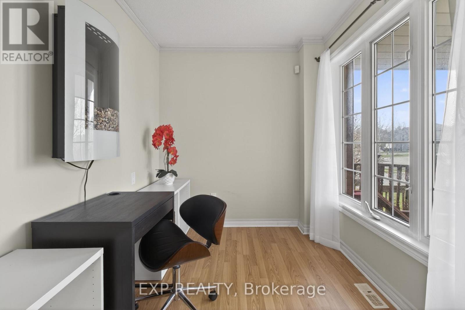 65 Dunnett Drive, Barrie (Ardagh), Ontario  L4N 0J6 - Photo 4 - S13010552