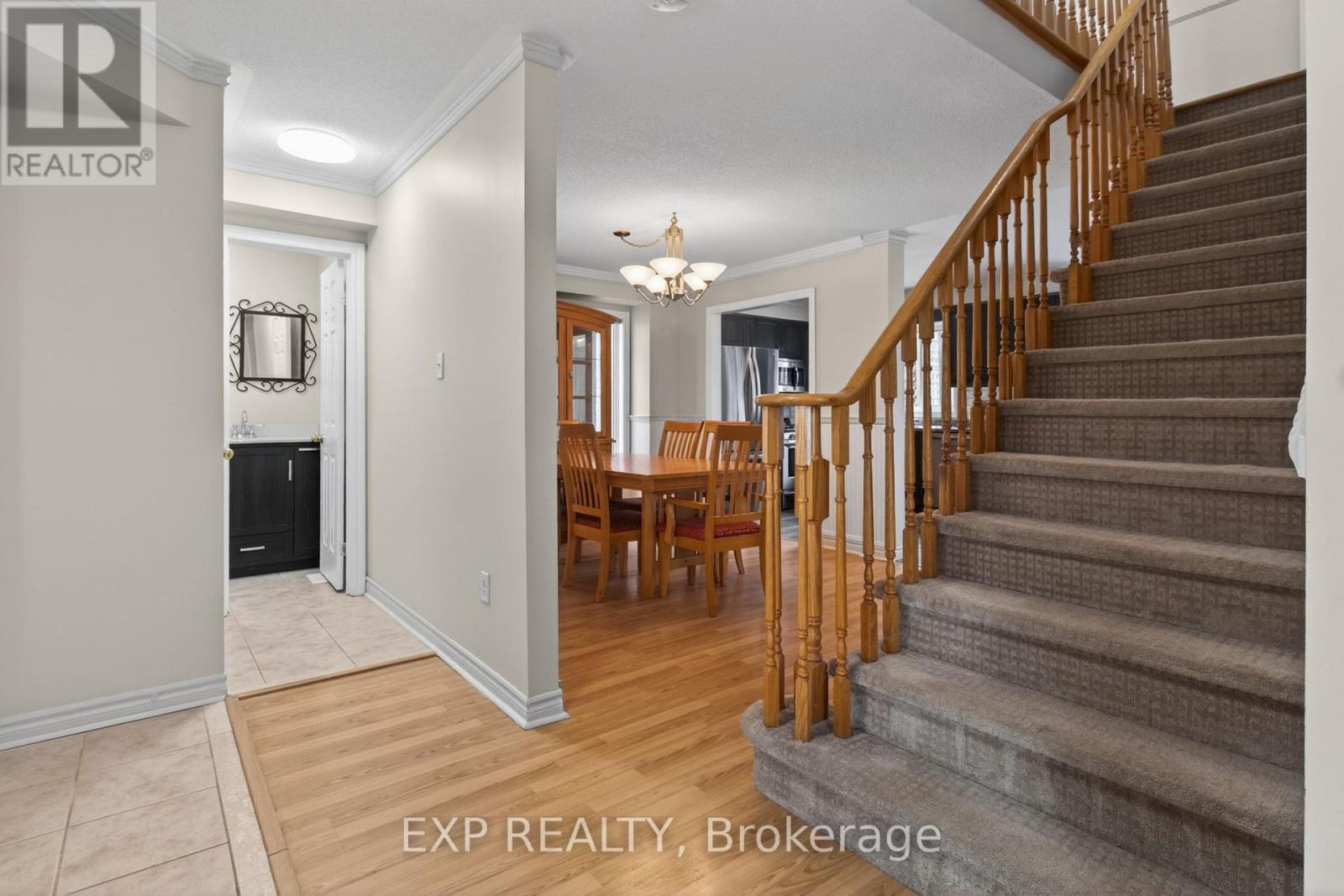 65 Dunnett Drive, Barrie (Ardagh), Ontario  L4N 0J6 - Photo 6 - S13010552