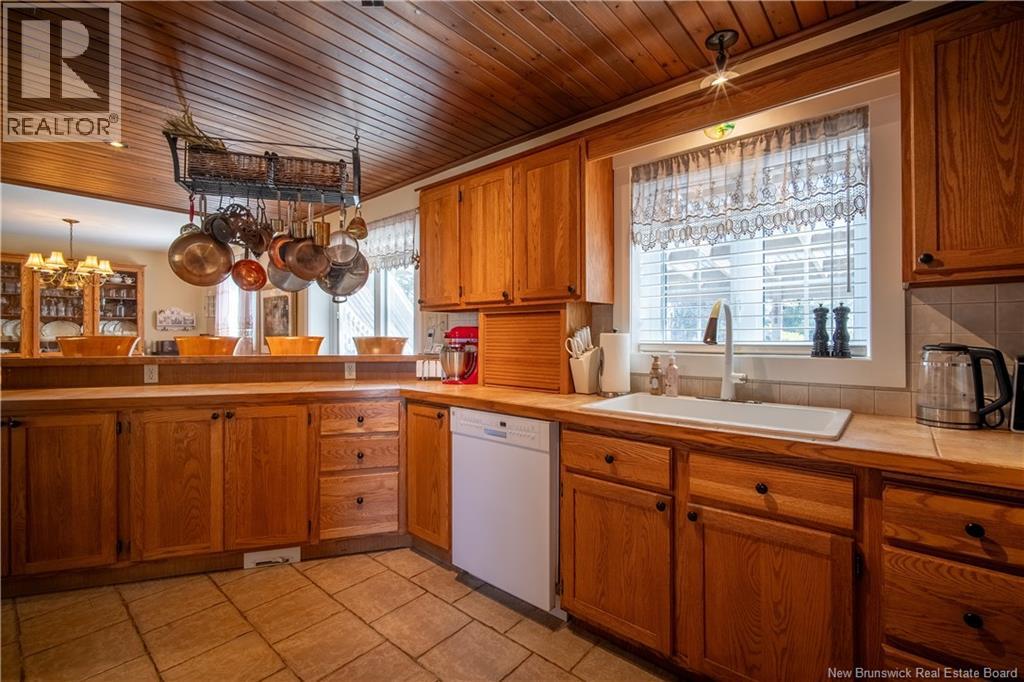 38 Cornwall Road, Shediac, New Brunswick  E4P 1P1 - Photo 11 - NB137382