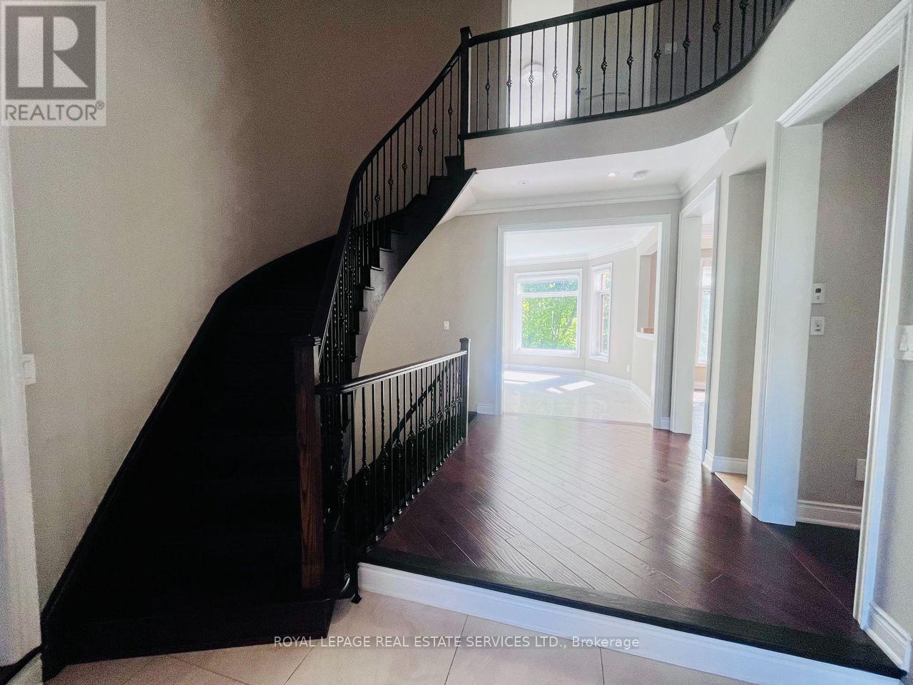 2366 Chateau Common, Oakville, Ontario  L6M 0S1 - Photo 14 - W13010618