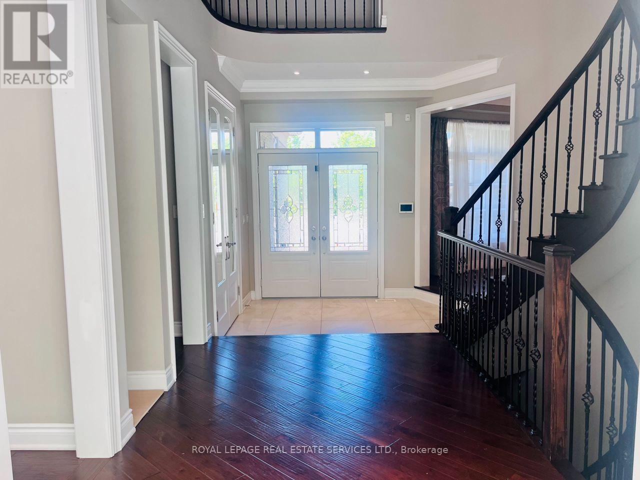 2366 Chateau Common, Oakville, Ontario  L6M 0S1 - Photo 5 - W13010618