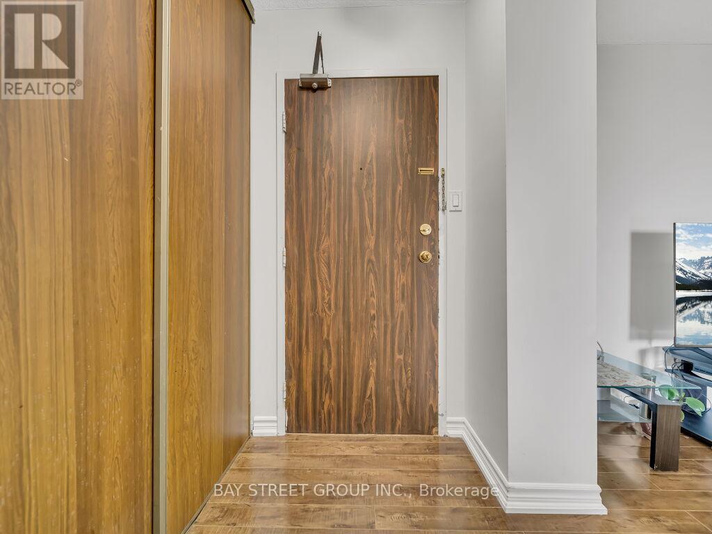 1003 - 18 Knightsbridge Road, Brampton, Ontario  L6T 3X5 - Photo 11 - W13010636