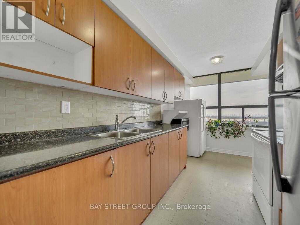 1003 - 18 Knightsbridge Road, Brampton, Ontario  L6T 3X5 - Photo 20 - W13010636