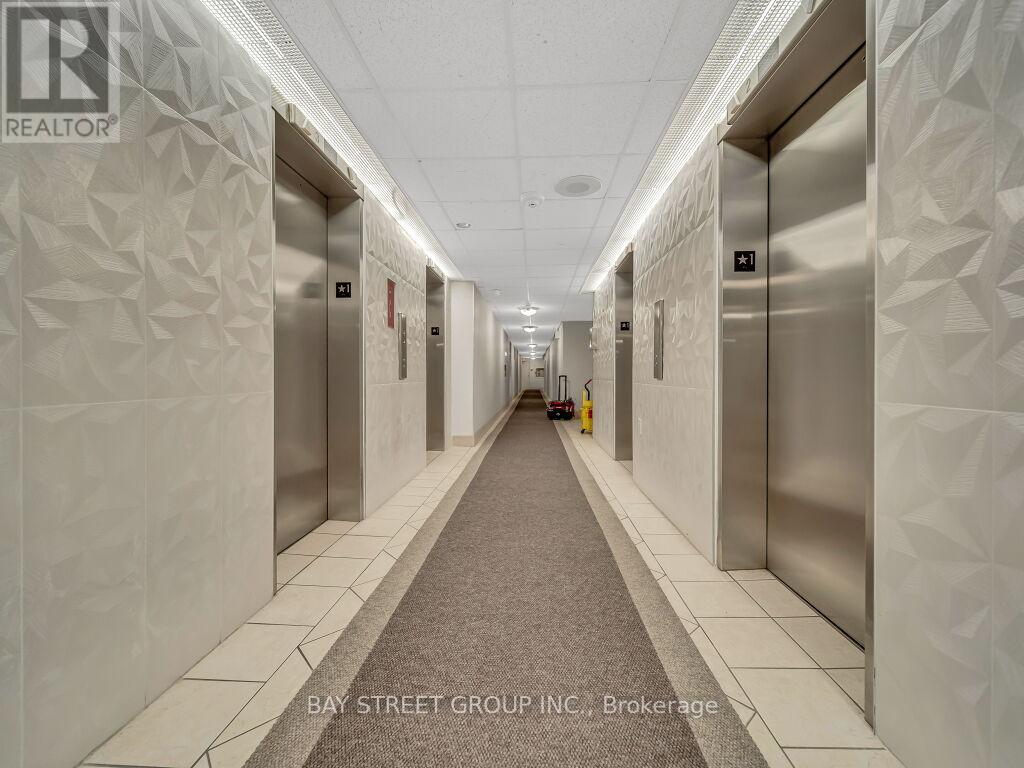 1003 - 18 Knightsbridge Road, Brampton, Ontario  L6T 3X5 - Photo 7 - W13010636