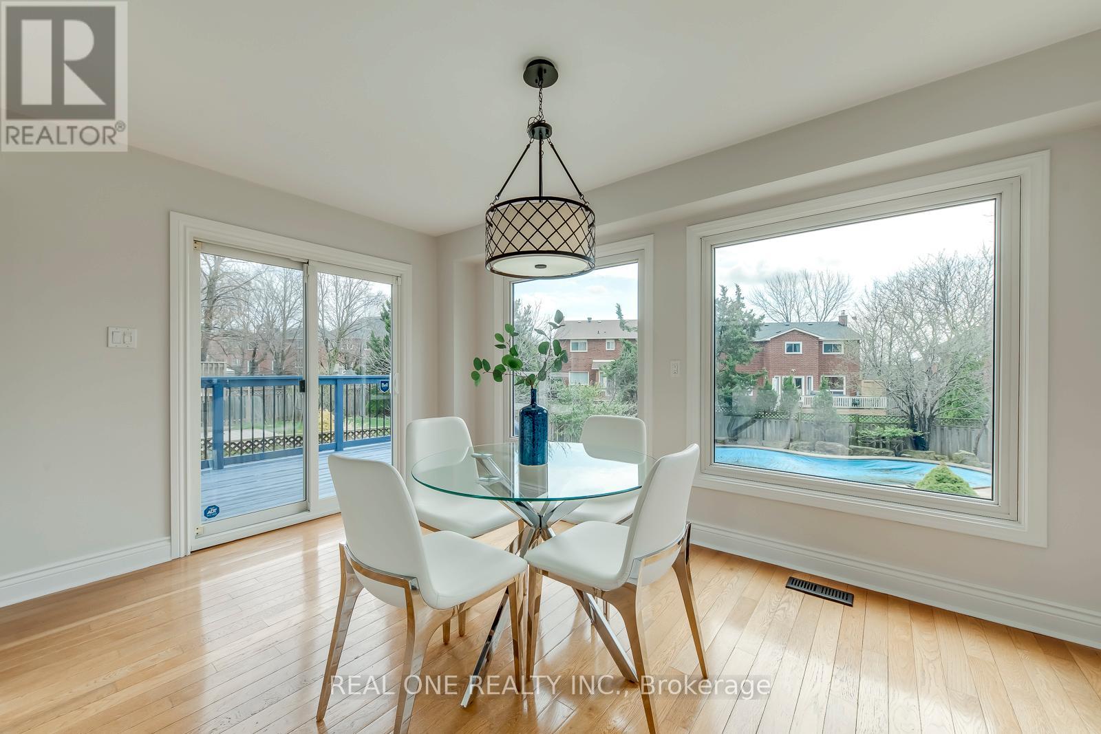 1190 Valleybrook Drive, Oakville, Ontario  L6H 4Z7 - Photo 26 - W13010638