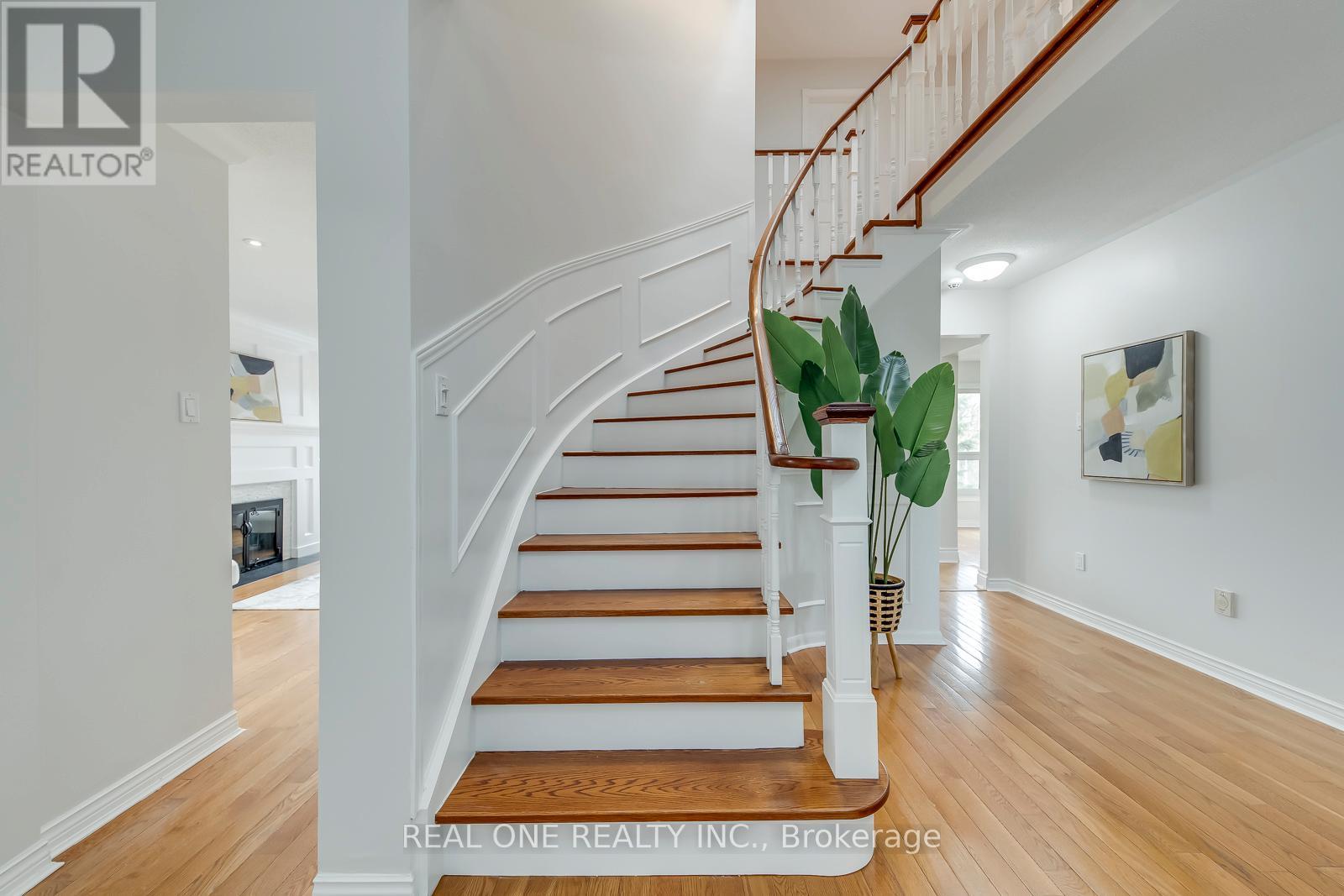 1190 Valleybrook Drive, Oakville, Ontario  L6H 4Z7 - Photo 29 - W13010638