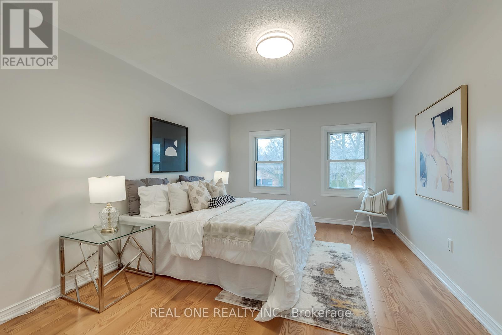 1190 Valleybrook Drive, Oakville, Ontario  L6H 4Z7 - Photo 43 - W13010638