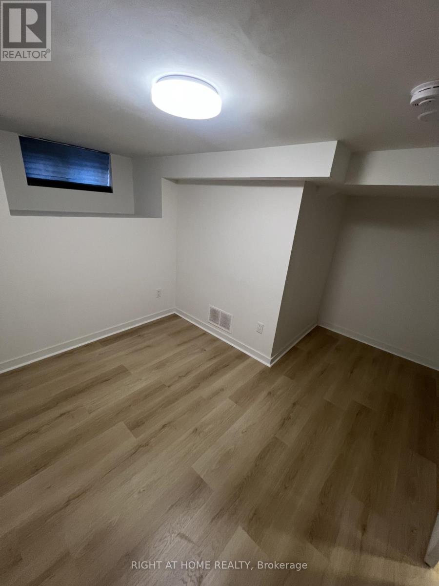 186 Schell Avenue, Toronto, Ontario  M6E 2T2 - Photo 11 - W13010674