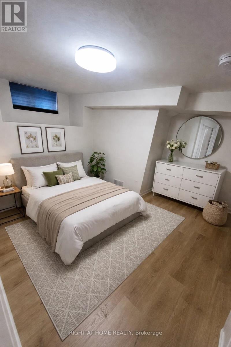 186 Schell Avenue, Toronto, Ontario  M6E 2T2 - Photo 12 - W13010674