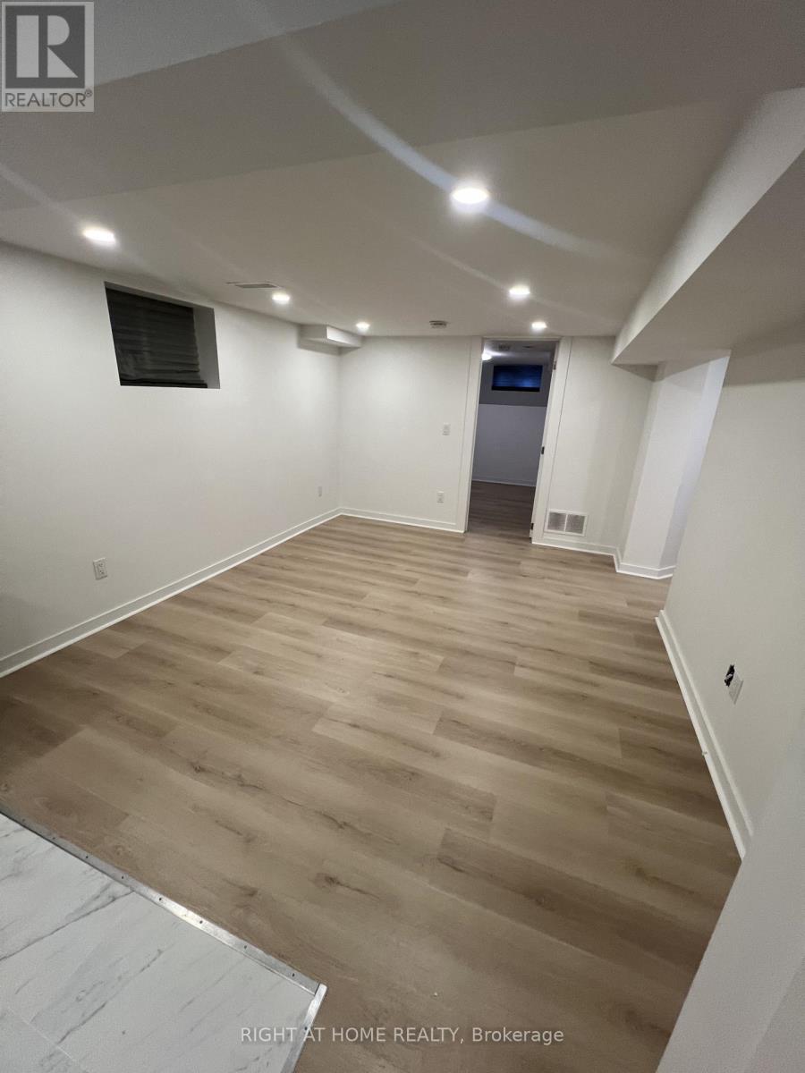 186 Schell Avenue, Toronto, Ontario  M6E 2T2 - Photo 15 - W13010674