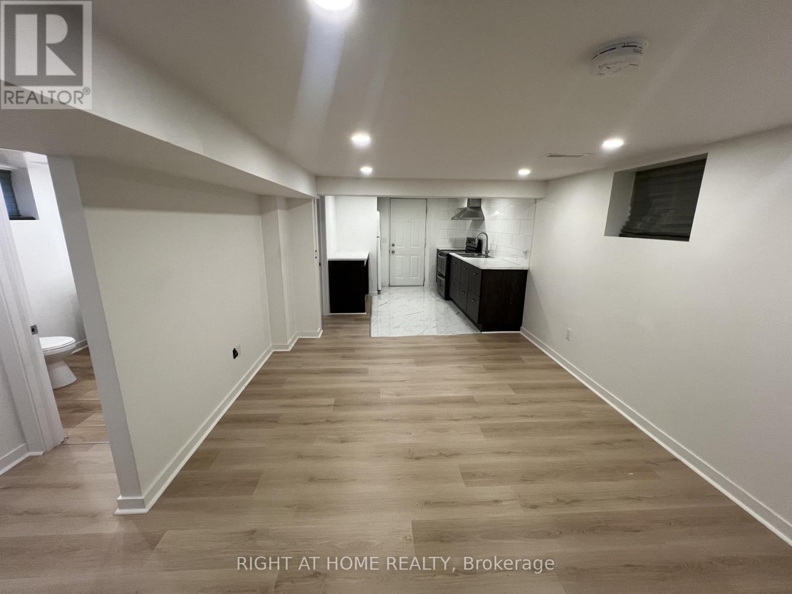 186 Schell Avenue, Toronto, Ontario  M6E 2T2 - Photo 7 - W13010674