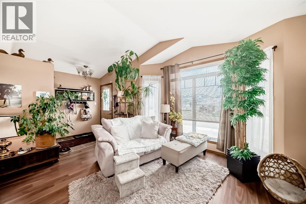 493 Squamish Lane W, Lethbridge, Alberta  T1K 7W7 - Photo 4 - A2301149