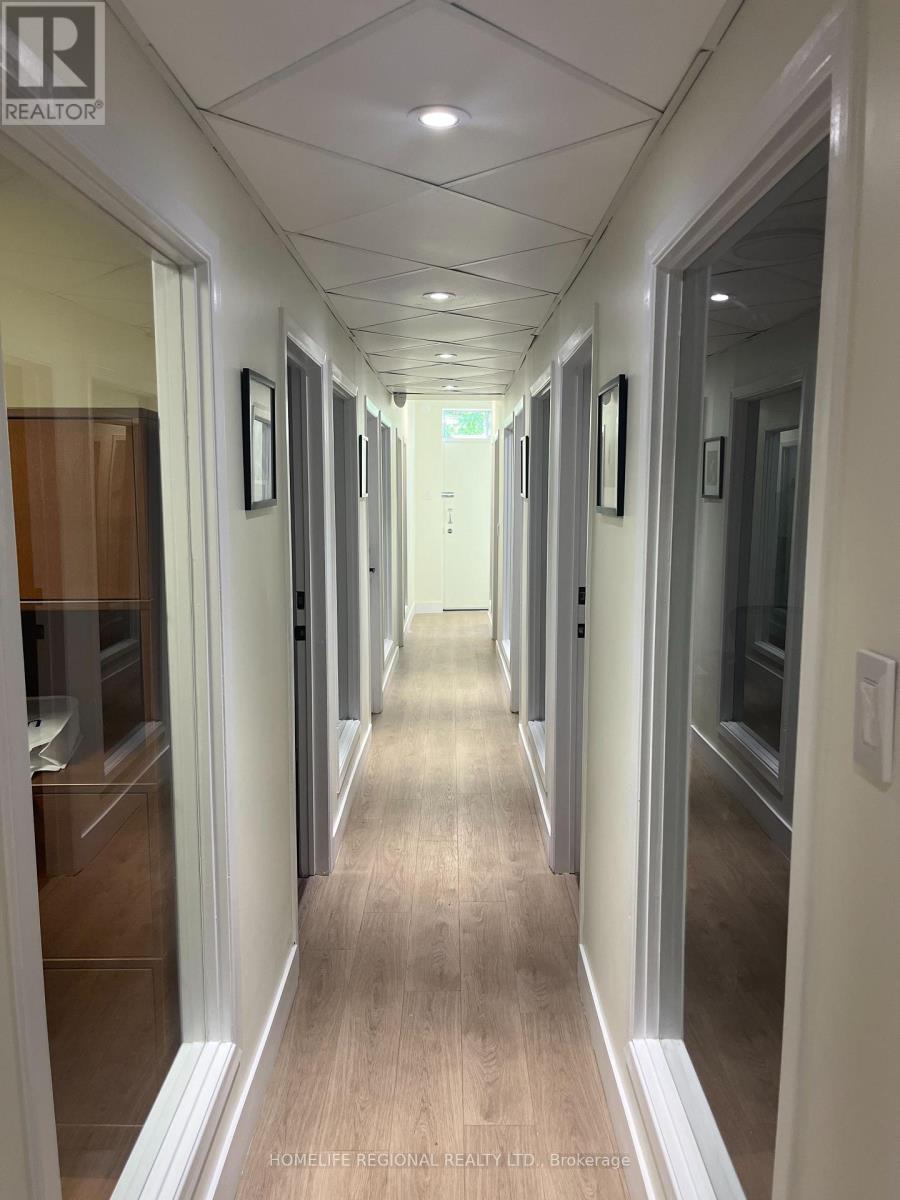 Office No. 5 - 823 College Street, Toronto, Ontario  M6G 1C9 - Photo 2 - C13006386