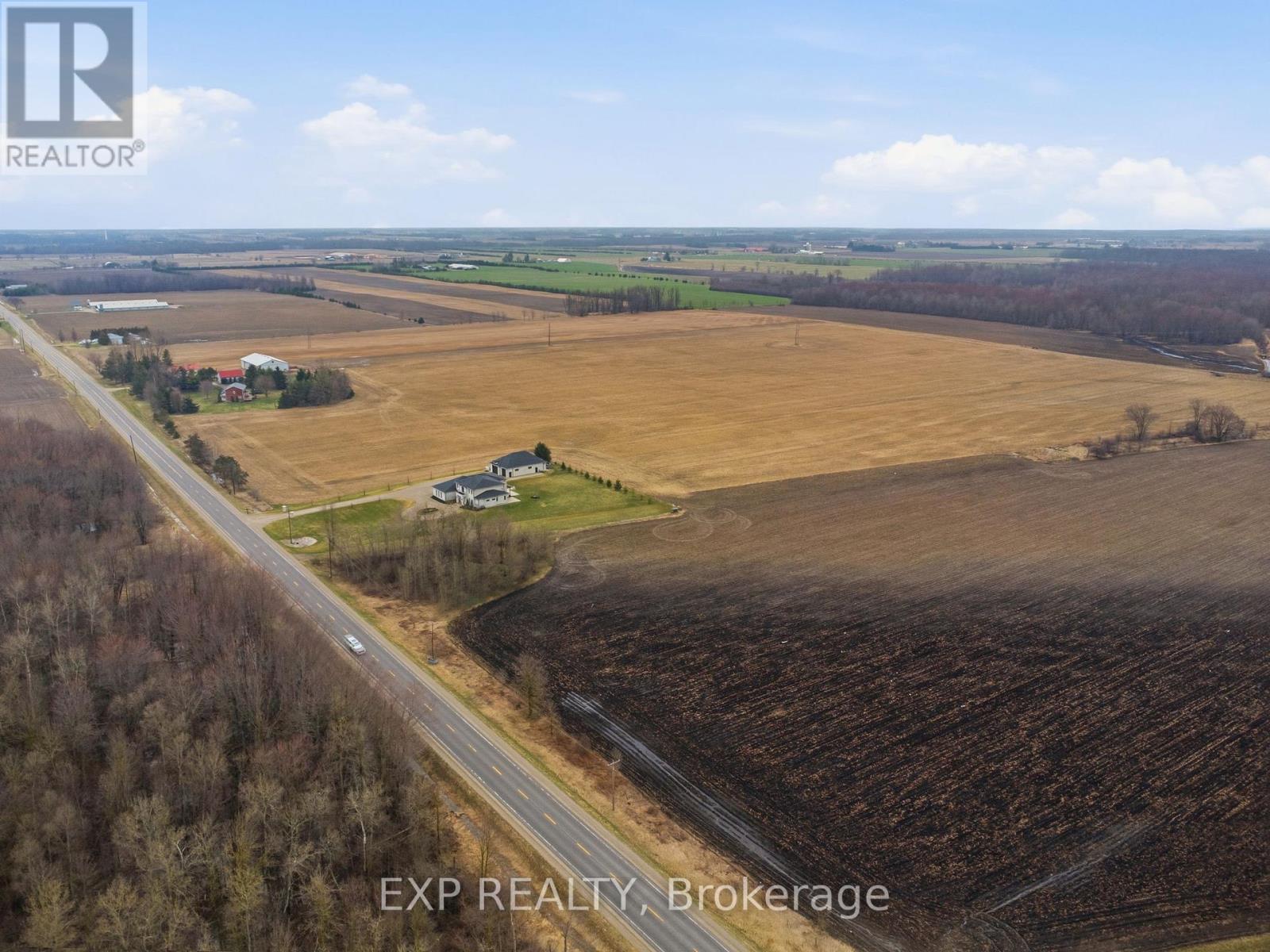 9 Wellington Road, Mapleton, Ontario  N0G 2T0 - Photo 9 - X13010556