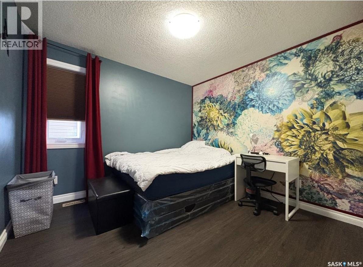 4301 Green Poplar Lane, Regina, Saskatchewan  S4V 1R1 - Photo 11 - SK033216