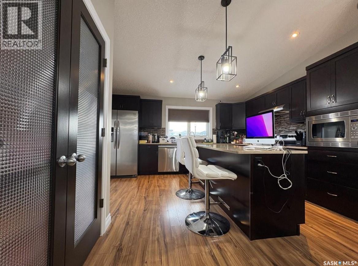 4301 Green Poplar Lane, Regina, Saskatchewan  S4V 1R1 - Photo 14 - SK033216