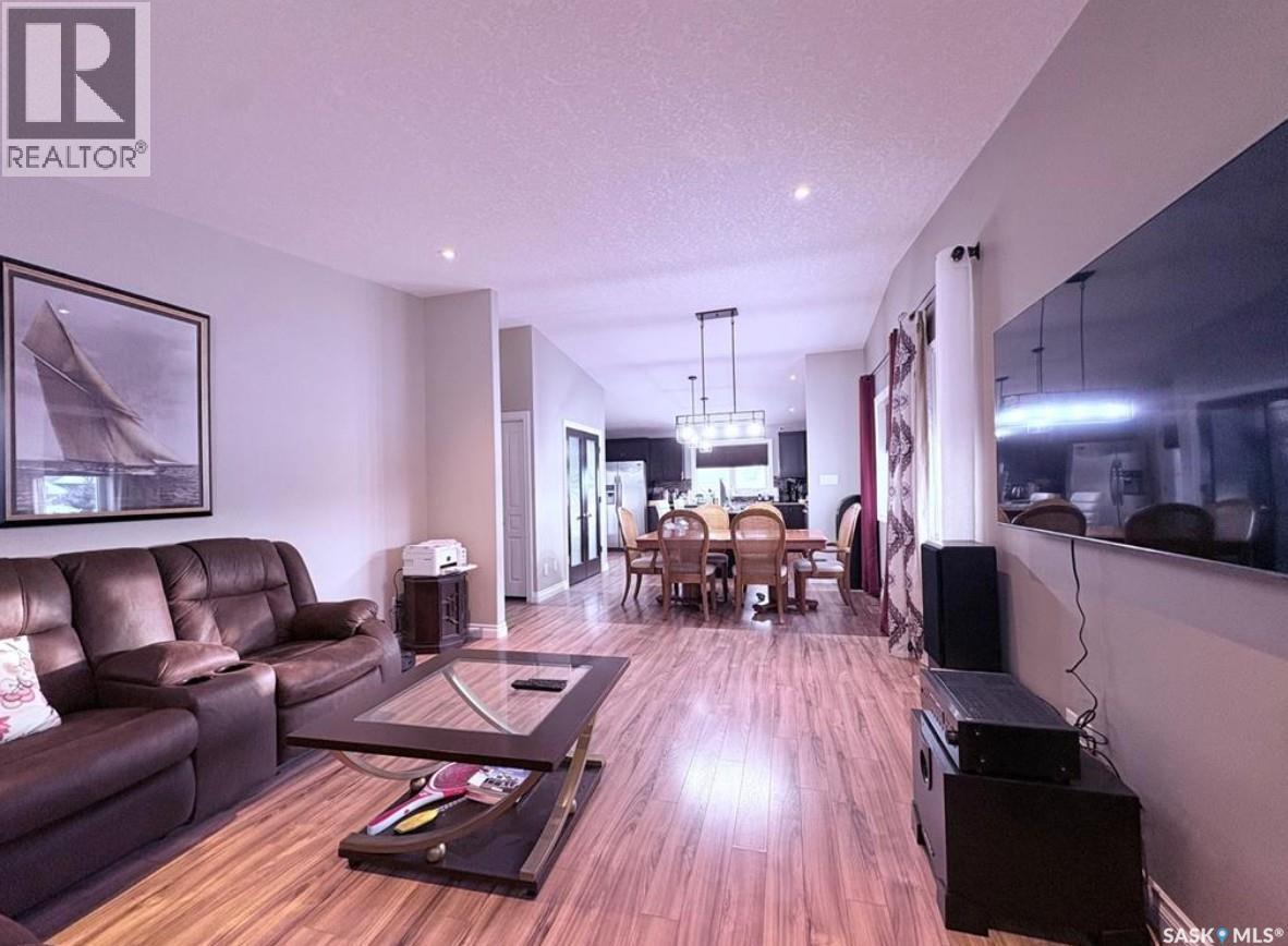 4301 Green Poplar Lane, Regina, Saskatchewan  S4V 1R1 - Photo 15 - SK033216