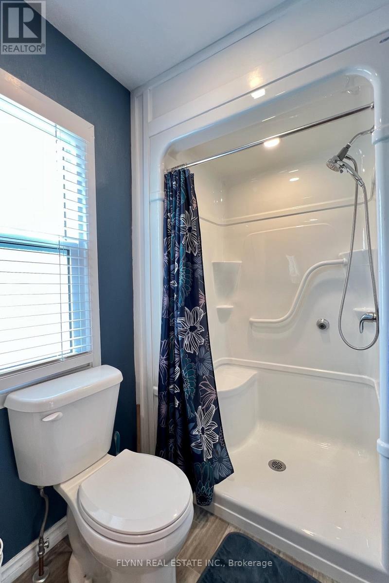 6594 Barker Street, Niagara Falls, Ontario  L2G 1Y8 - Photo 12 - X13010656