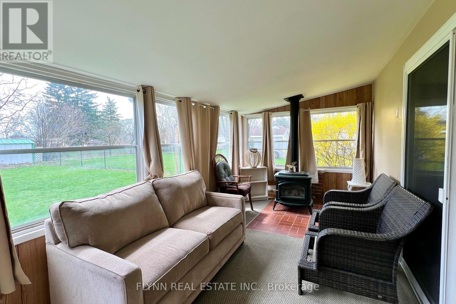 6594 Barker Street, Niagara Falls, Ontario  L2G 1Y8 - Photo 18 - X13010656