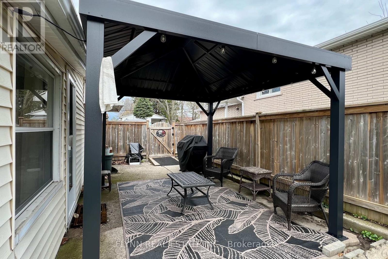 6594 Barker Street, Niagara Falls, Ontario  L2G 1Y8 - Photo 19 - X13010656