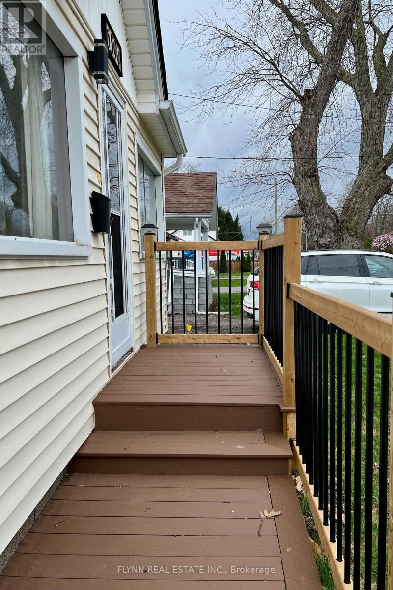 6594 Barker Street, Niagara Falls, Ontario  L2G 1Y8 - Photo 3 - X13010656