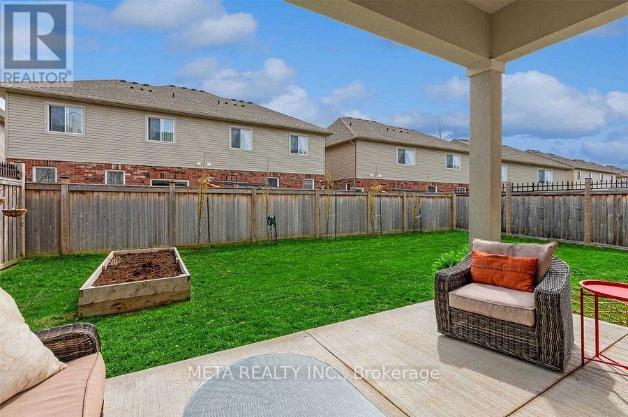 67 Copes Lane, Hamilton, Ontario  L8E 5C1 - Photo 6 - X13010664