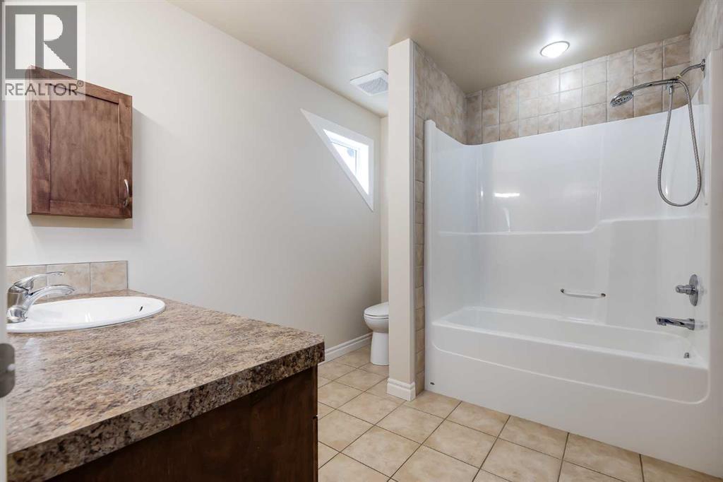 113 Prairie Springs Crescent SW, Airdrie, Alberta  T4B 0E5 - Photo 33 - A2302138