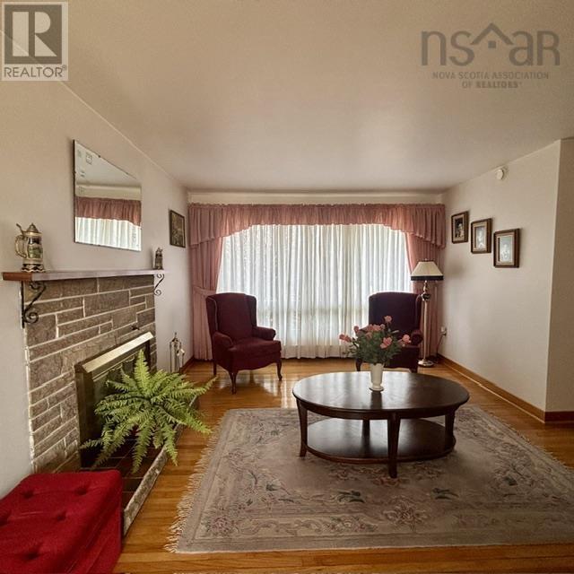 3339 Emerlad Street, New Waterford, Nova Scotia  B1H 1H7 - Photo 14 - 202607712