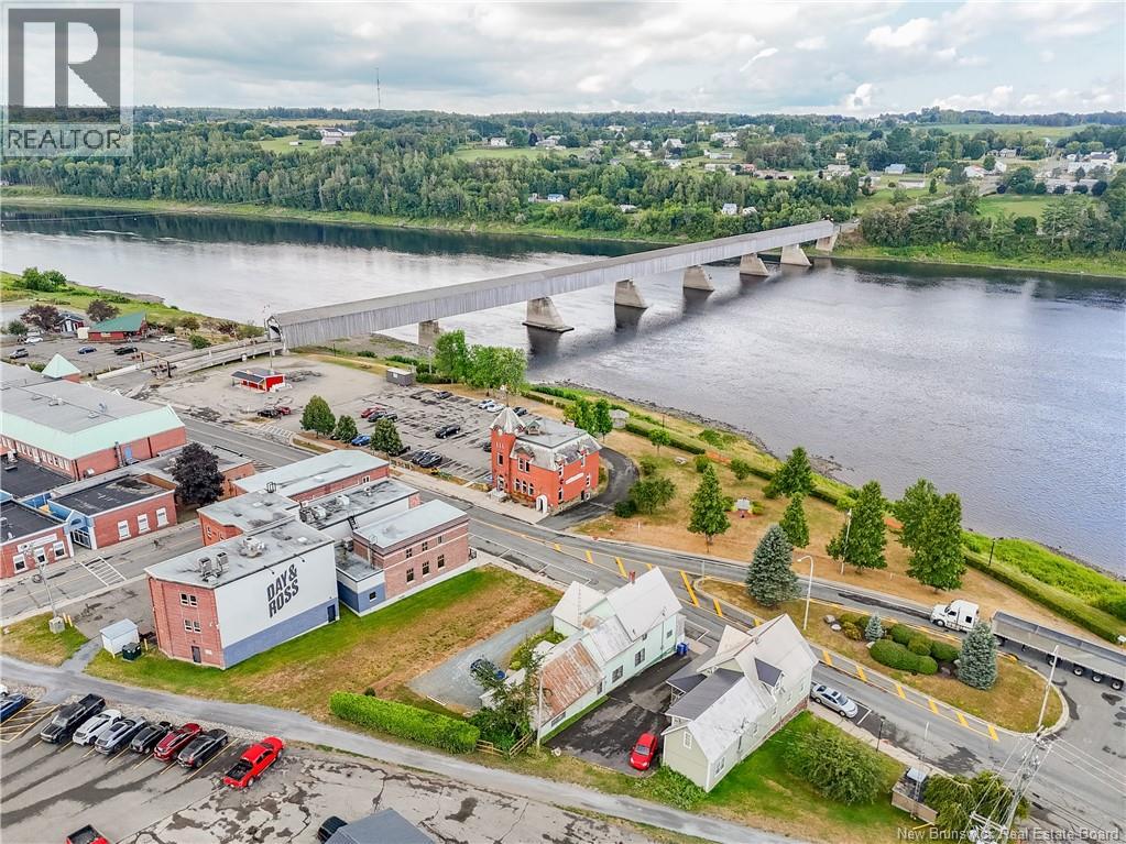 406 Main Street, Hartland, New Brunswick  E7P 2N4 - Photo 2 - NB135646