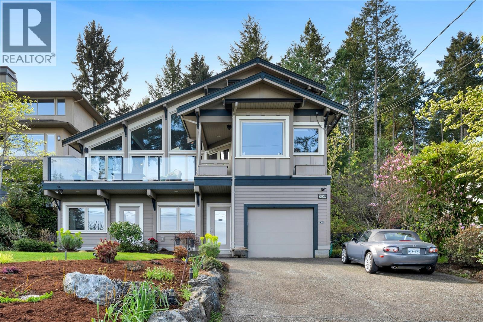 759 Sea Dr, Central Saanich, British Columbia  V8M 1B1 - Photo 1 - 1032547