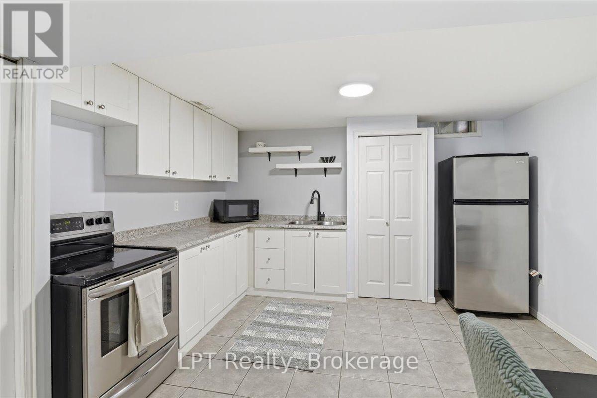 831 Lavis Street, Oshawa, Ontario  L1K 1W8 - Photo 22 - E13010696