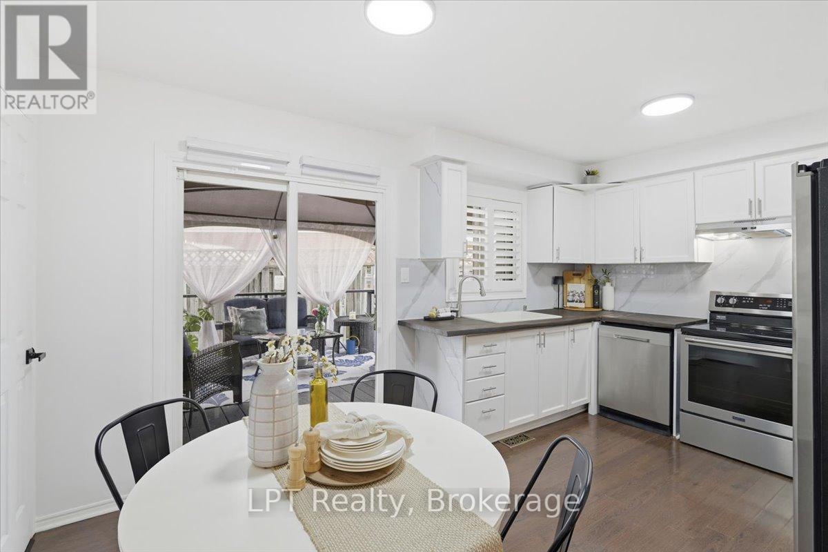 831 Lavis Street, Oshawa, Ontario  L1K 1W8 - Photo 6 - E13010696