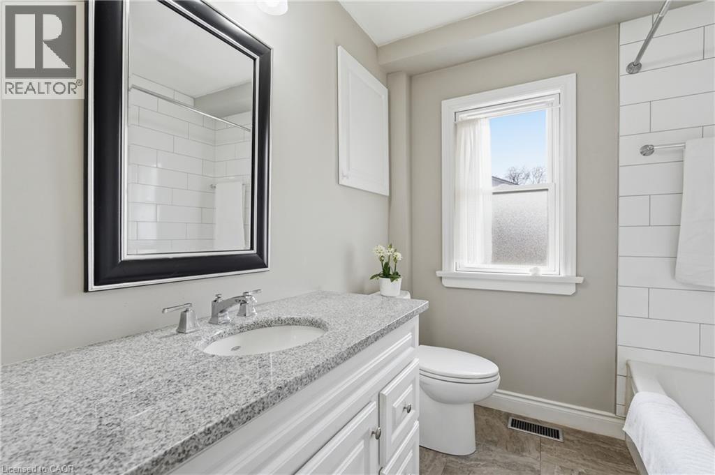 62 Grenadier Drive, Hamilton, Ontario  L8T 4E3 - Photo 17 - 40821473