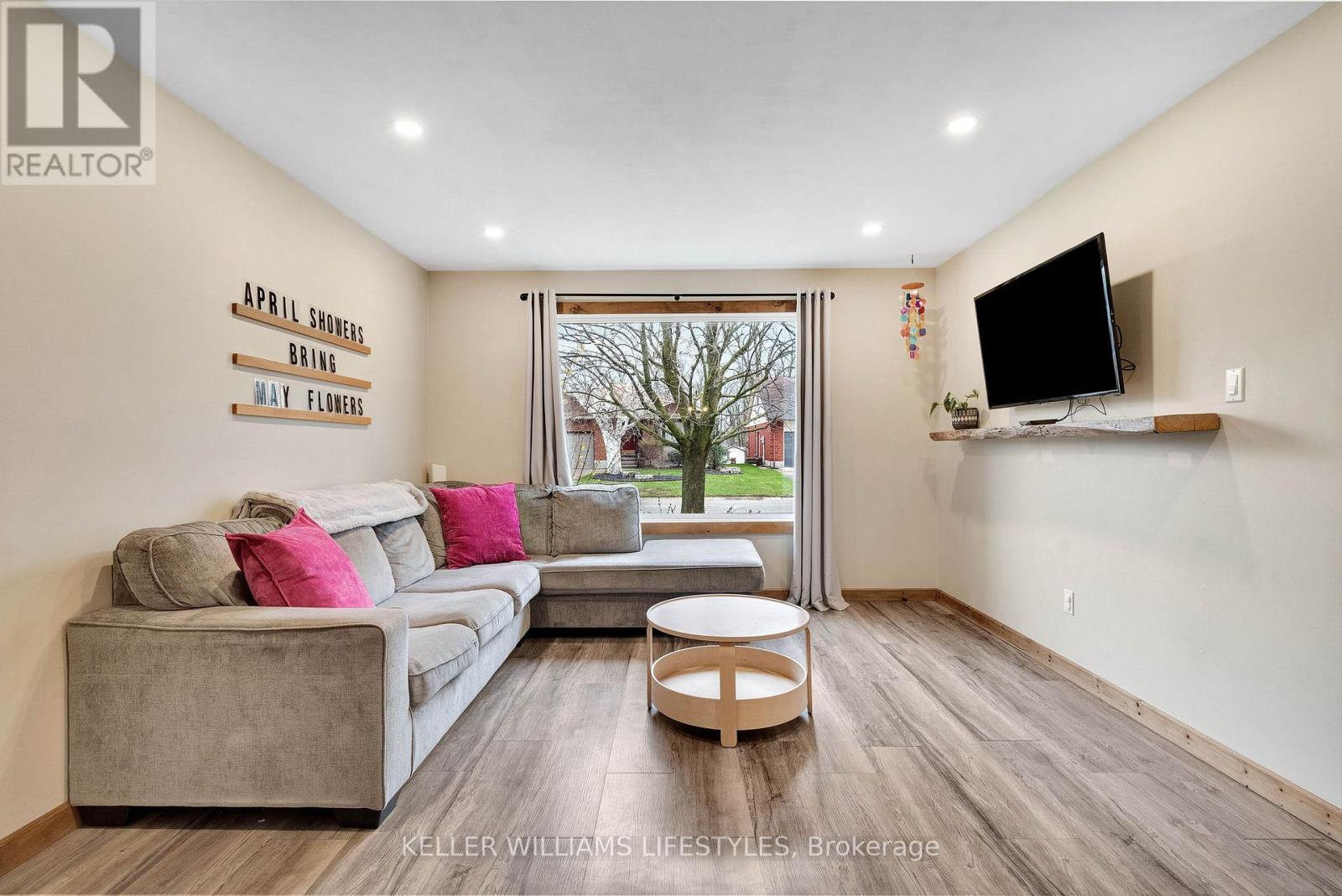 7 Locke Heights, Strathroy-Caradoc, Ontario  N7G 3X1 - Photo 7 - X13010714