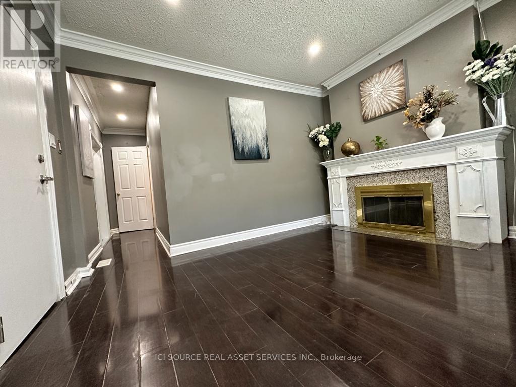 Main Fl - 574 Dovercourt Road, Toronto, Ontario  M6H 2W6 - Photo 8 - C13010730