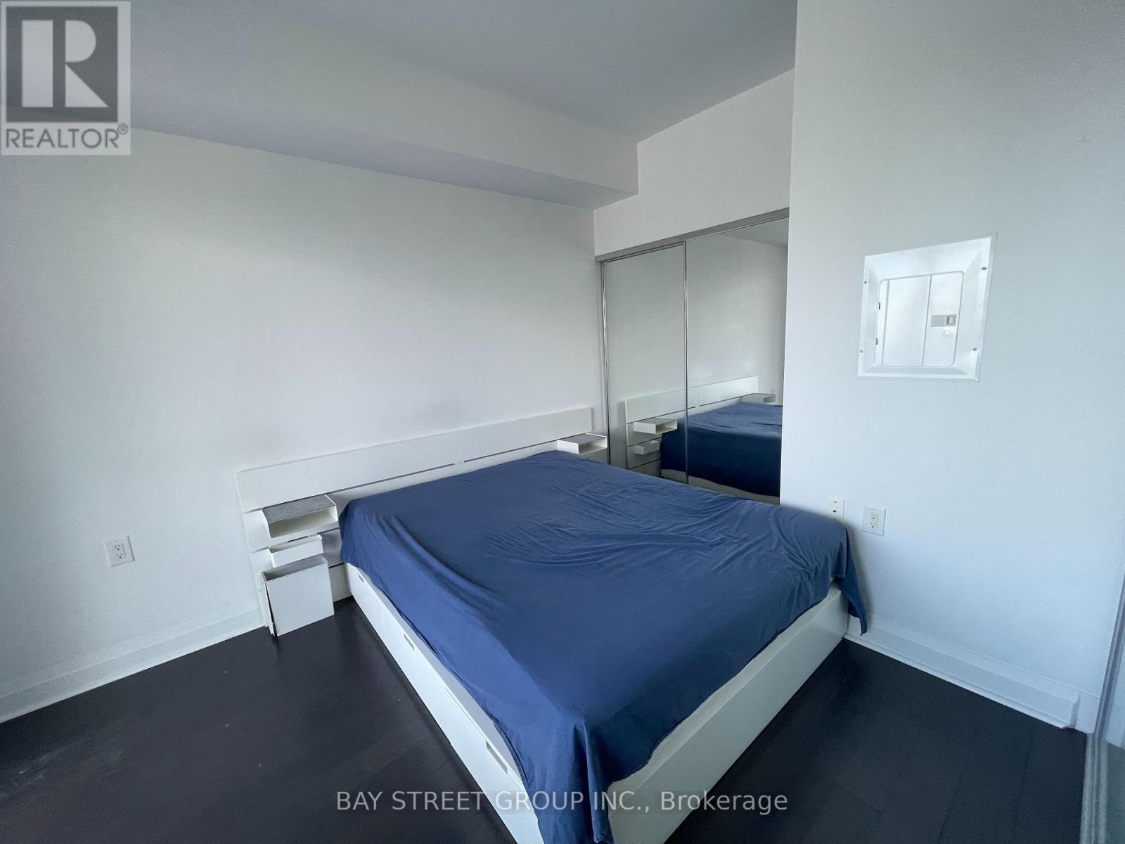 2811 - 1080 Bay Street, Toronto, Ontario  M5S 0A5 - Photo 8 - C13010734