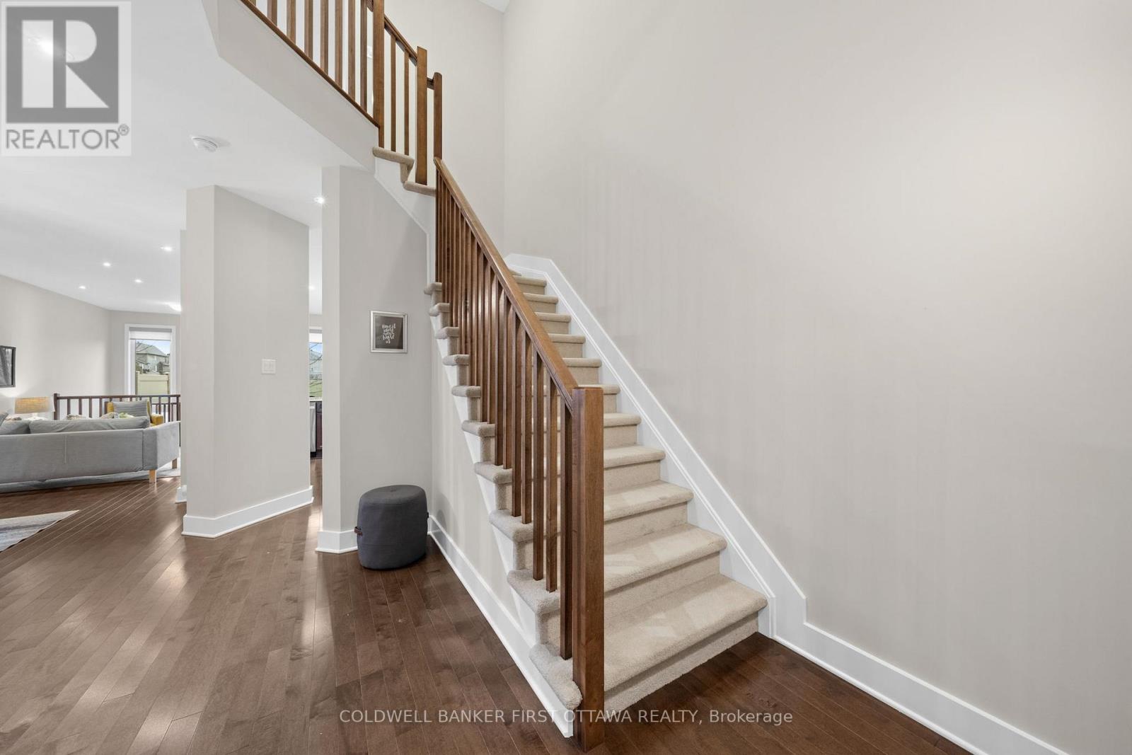 278 Fergus Crescent, Ottawa, Ontario  K2J 3L7 - Photo 3 - X13010720