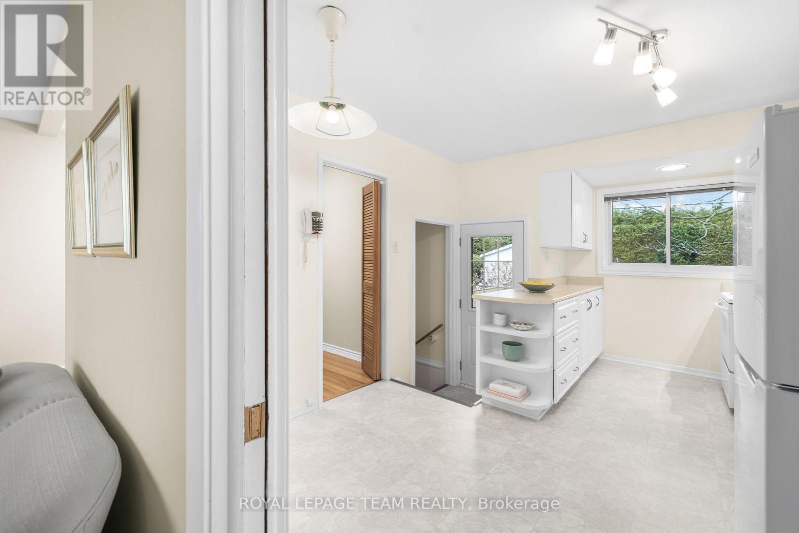 30 Elmsley Crescent, Ottawa, Ontario  K2H 6V3 - Photo 21 - X13010740