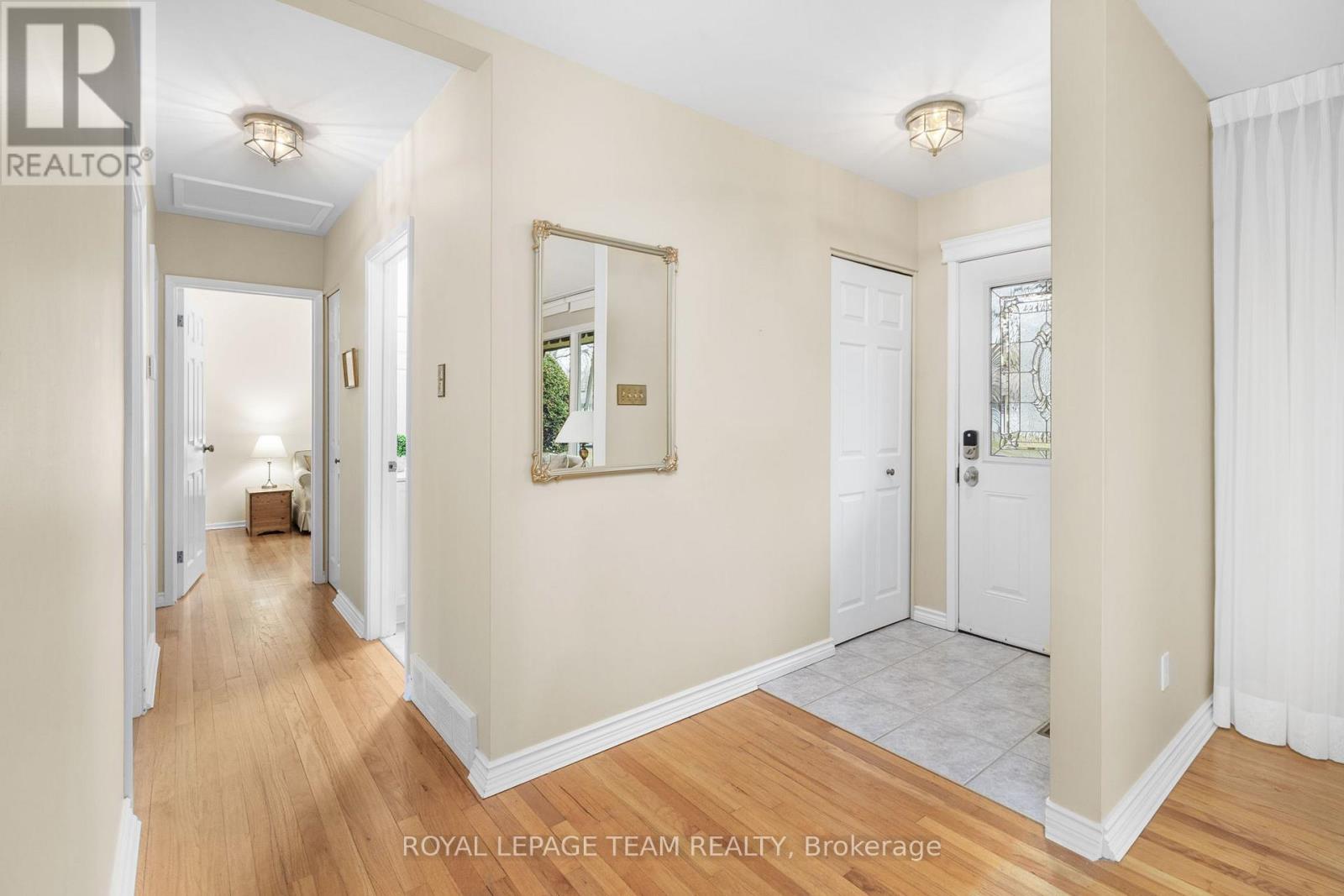 30 Elmsley Crescent, Ottawa, Ontario  K2H 6V3 - Photo 22 - X13010740