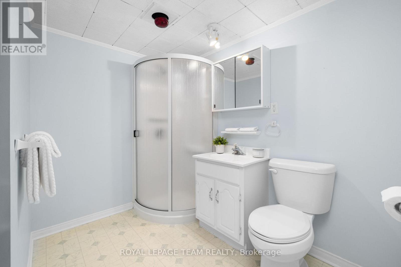 30 Elmsley Crescent, Ottawa, Ontario  K2H 6V3 - Photo 38 - X13010740